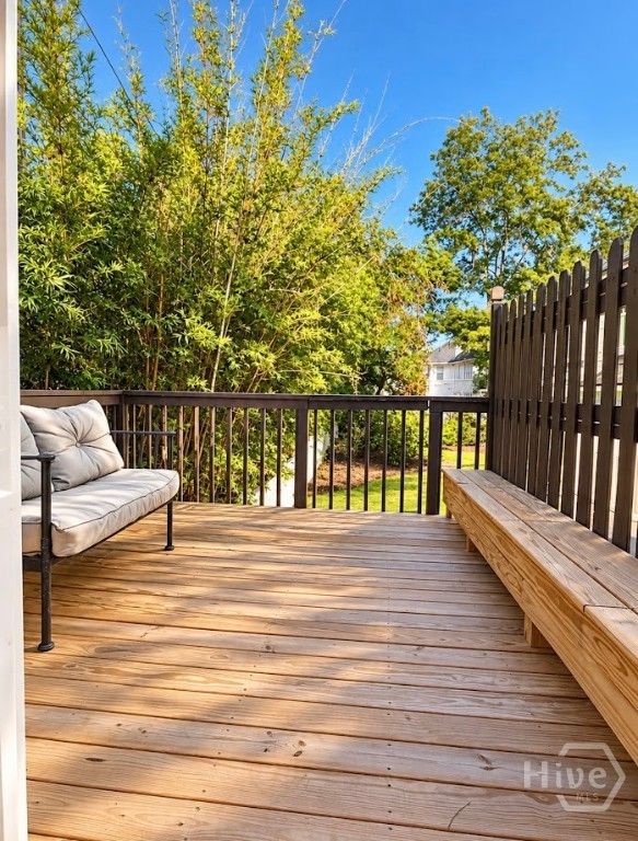 Image 18 of property listing at 405 Washington Avenue, Savannah, GA 31405