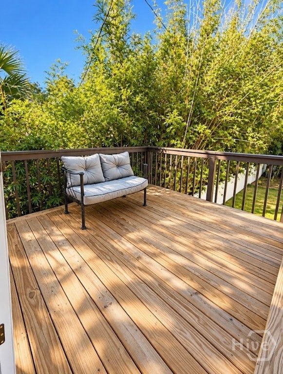 Image 19 of property listing at 405 Washington Avenue, Savannah, GA 31405
