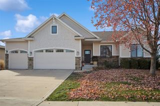 139 S 83rd Street, West Des Moines, IA 50266