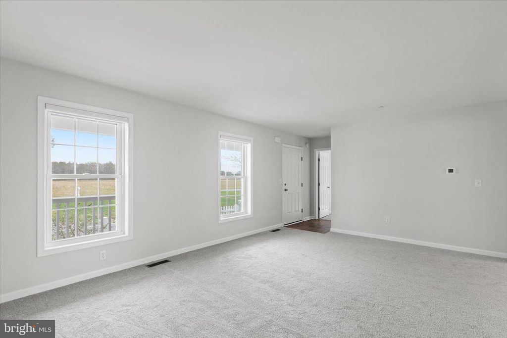 Image 7 of property listing at 9162 PEERLESS RD, Bishopville, MD 21813