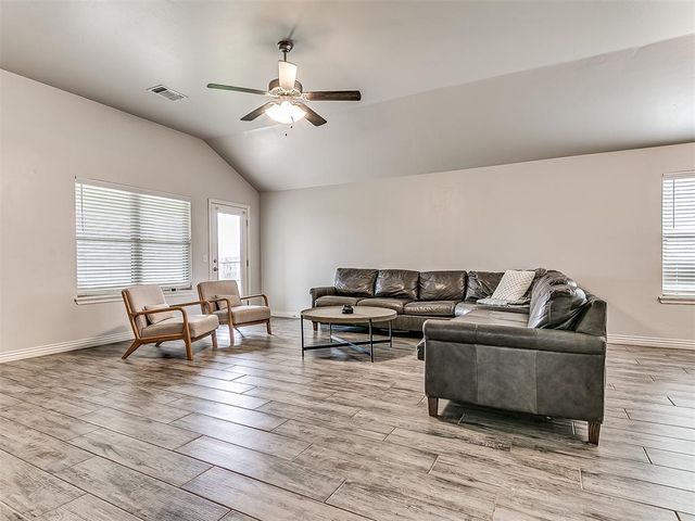 4308 Willow Run, Stillwater, OK 74074
