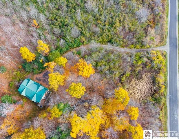 4174 Osborne Road, Pomfret, NY 14063