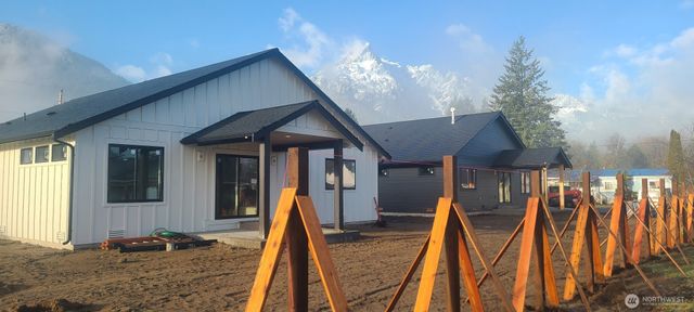 1170 Darrington Street, Darrington, WA 98241