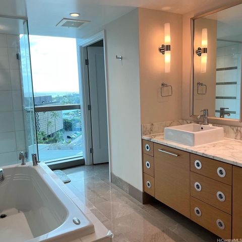 1177 Queen Street 1408, Honolulu, HI 96814
