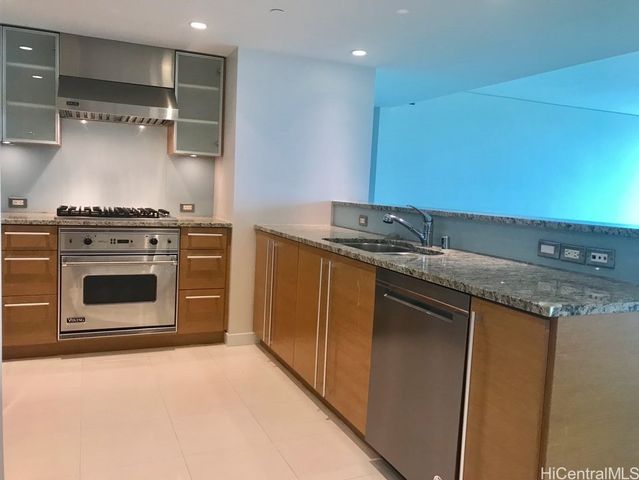 1177 Queen Street 1408, Honolulu, HI 96814