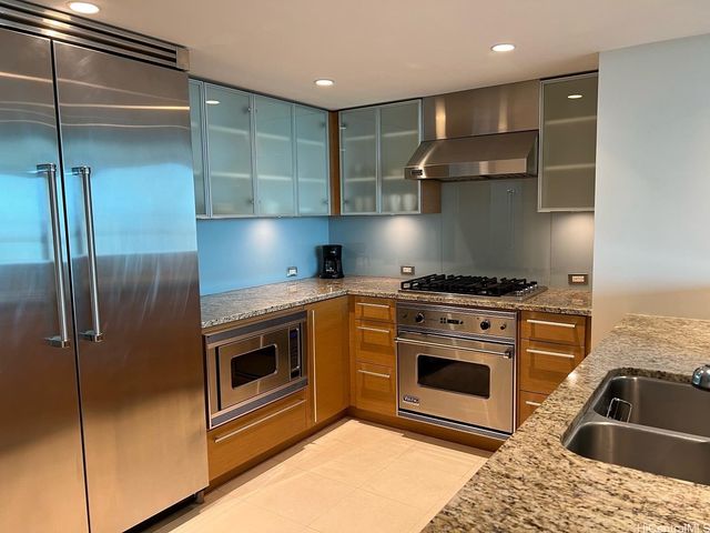 1177 Queen Street 1408, Honolulu, HI 96814