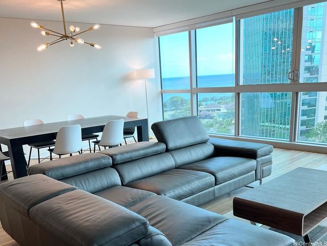1177 Queen Street 1408, Honolulu, HI 96814