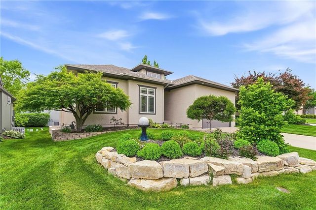 13236 Barton Street, Overland Park, KS 66213