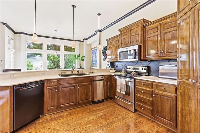 13236 Barton Street, Overland Park, KS 66213