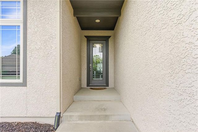 13236 Barton Street, Overland Park, KS 66213
