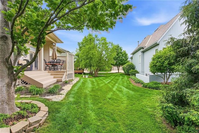 13236 Barton Street, Overland Park, KS 66213