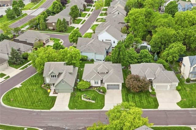 13236 Barton Street, Overland Park, KS 66213