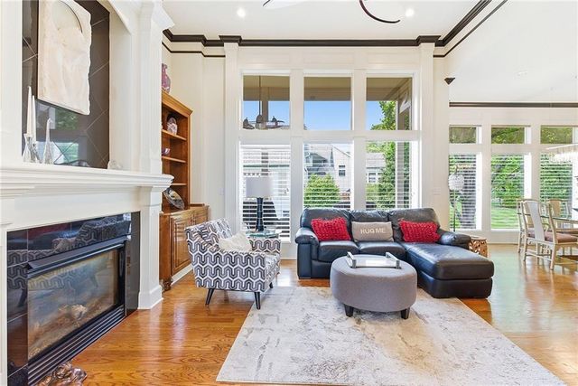 13236 Barton Street, Overland Park, KS 66213