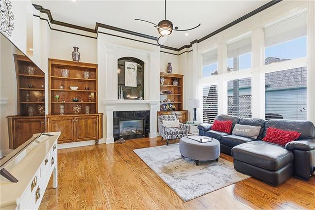 13236 Barton Street, Overland Park, KS 66213