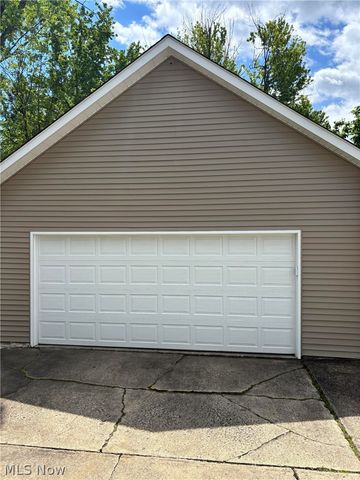 227 Westminster Avenue, Youngstown, OH 44515