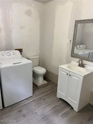 227 Westminster Avenue, Youngstown, OH 44515