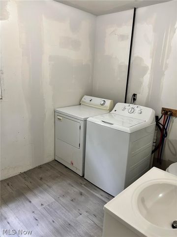 227 Westminster Avenue, Youngstown, OH 44515