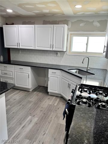 227 Westminster Avenue, Youngstown, OH 44515