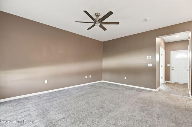 109 Cypress Ct, Mt Washington, KY 40047