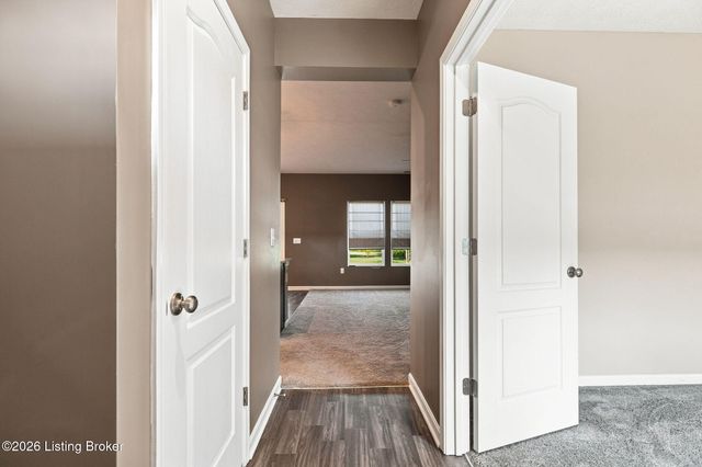 109 Cypress Ct, Mt Washington, KY 40047