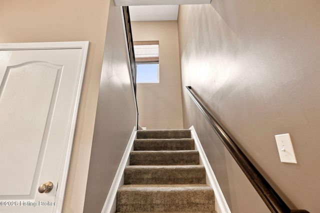 109 Cypress Ct, Mt Washington, KY 40047