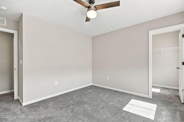 109 Cypress Ct, Mt Washington, KY 40047