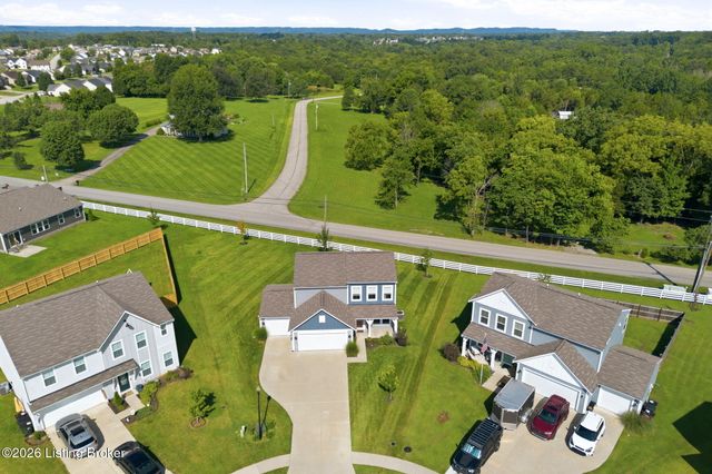 109 Cypress Ct, Mt Washington, KY 40047