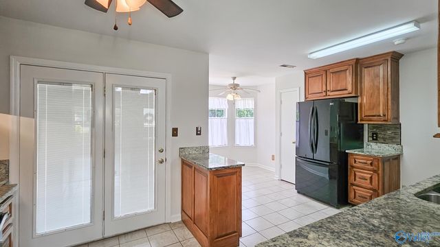 215 Turnbrook Drive SW, Huntsville, AL 35824