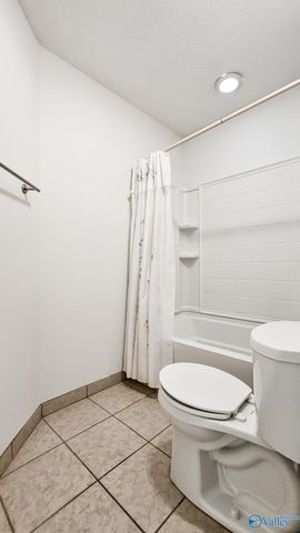 215 Turnbrook Drive SW, Huntsville, AL 35824