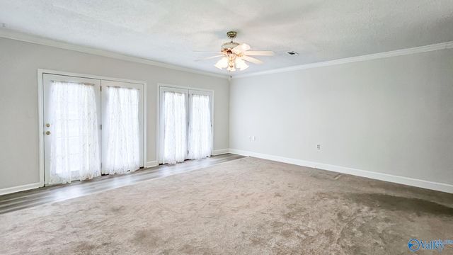 215 Turnbrook Drive SW, Huntsville, AL 35824