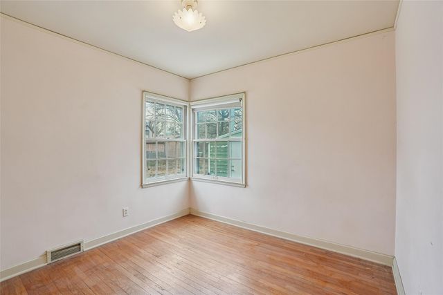 1604 45th Street, Des Moines, IA 50310