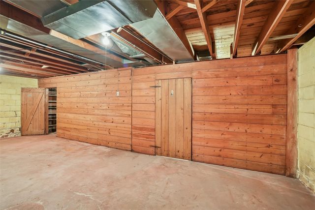 1604 45th Street, Des Moines, IA 50310