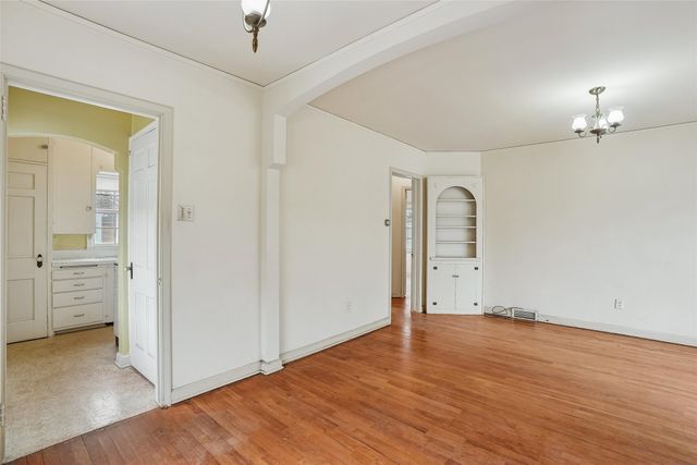 1604 45th Street, Des Moines, IA 50310