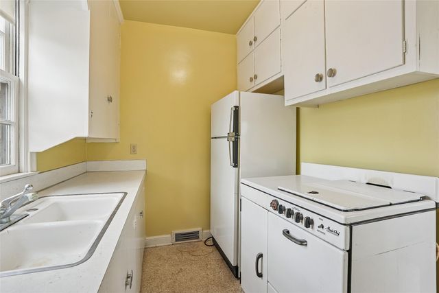 1604 45th Street, Des Moines, IA 50310