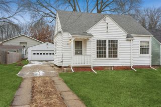 1604 45th Street, Des Moines, IA 50310