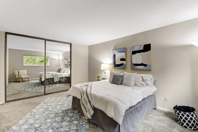 2317 E 8th St, Davis, CA 95618