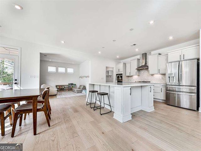 194 Greenbrier Way, Canton, GA 30114