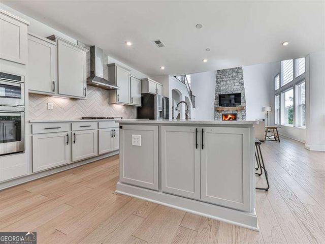 194 Greenbrier Way, Canton, GA 30114