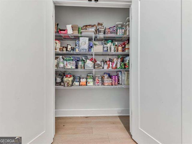 194 Greenbrier Way, Canton, GA 30114