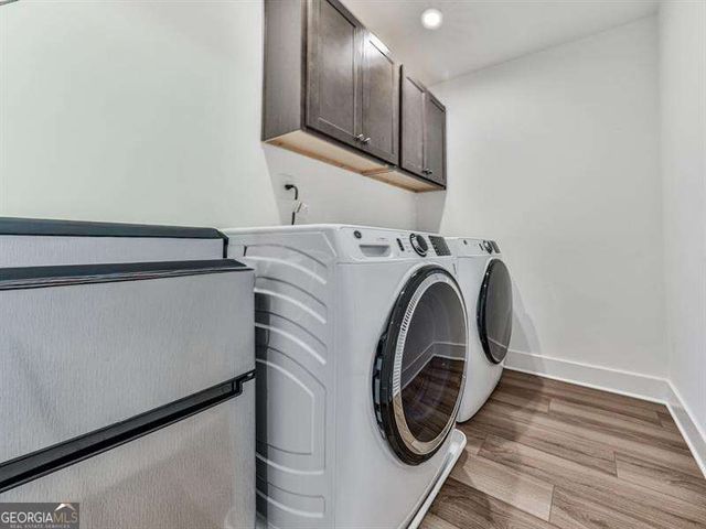 194 Greenbrier Way, Canton, GA 30114