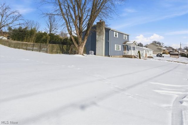 1705 16th Avenue, Parkersburg, WV 26101