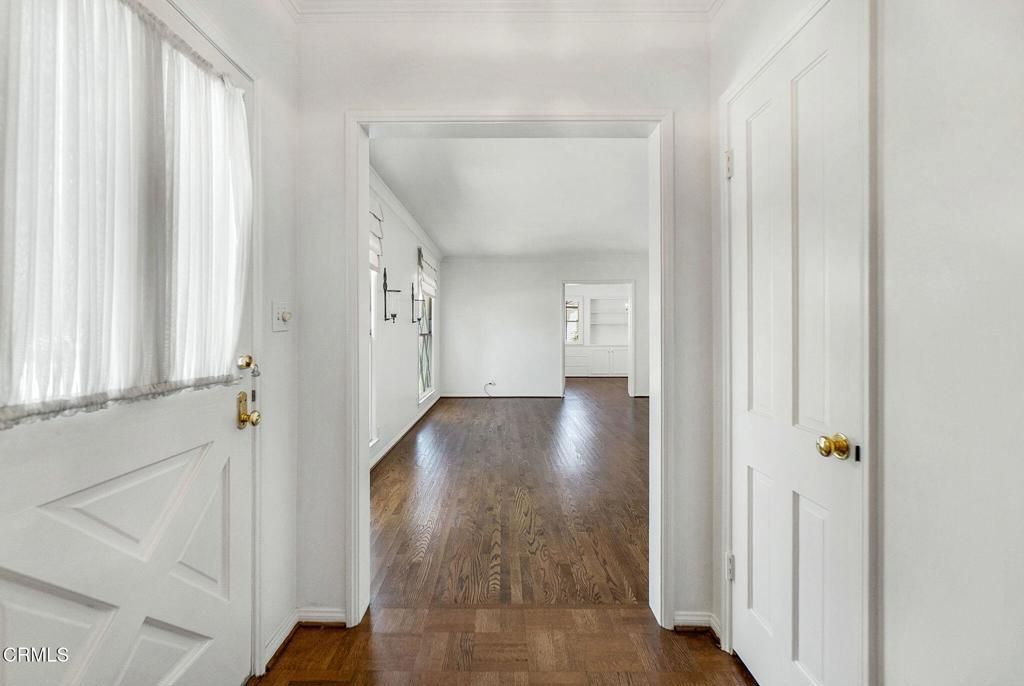 Image 14 of property listing at 2810 Somerset Place, San Marino, CA 91108