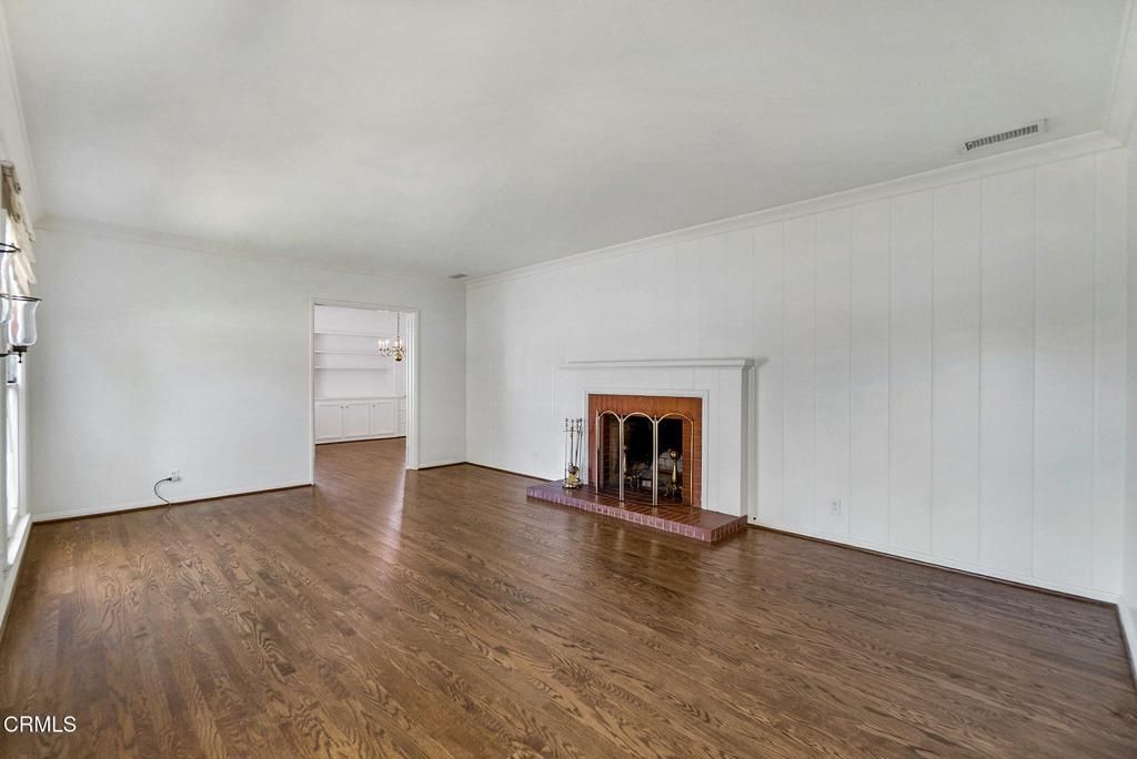 Image 15 of property listing at 2810 Somerset Place, San Marino, CA 91108
