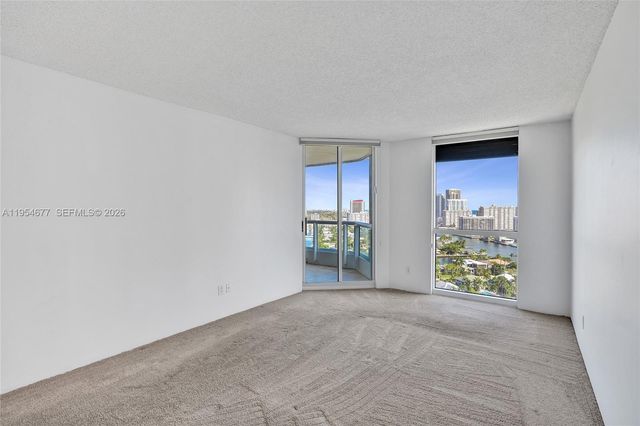 21205 Yacht Club Dr 2310, Aventura, FL 33180