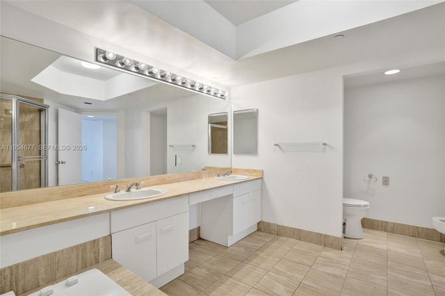 21205 Yacht Club Dr 2310, Aventura, FL 33180