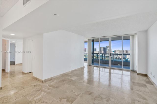 21205 Yacht Club Dr 2310, Aventura, FL 33180