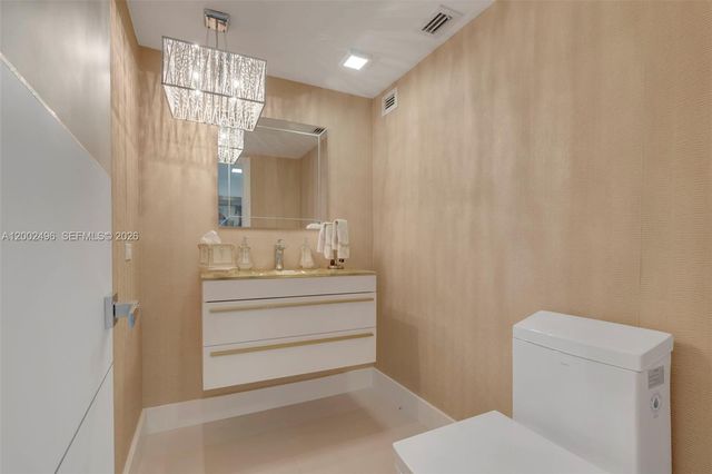 5660 Collins Ave 4B, Miami Beach, FL 33140