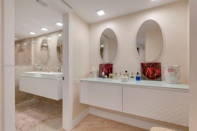 5660 Collins Ave 4B, Miami Beach, FL 33140