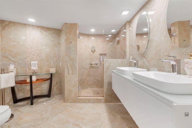 5660 Collins Ave 4B, Miami Beach, FL 33140