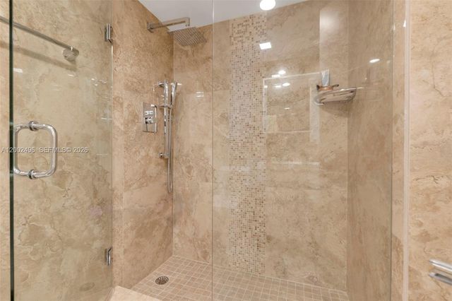 5660 Collins Ave 4B, Miami Beach, FL 33140